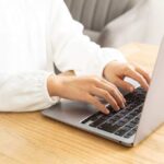 派遣社員の副業は可能？働き方の自由と注意点を解説